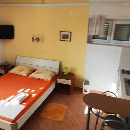 Veronika Lejlighed *